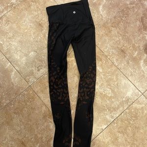 Lulu lemon size 2 cheetah print leggings